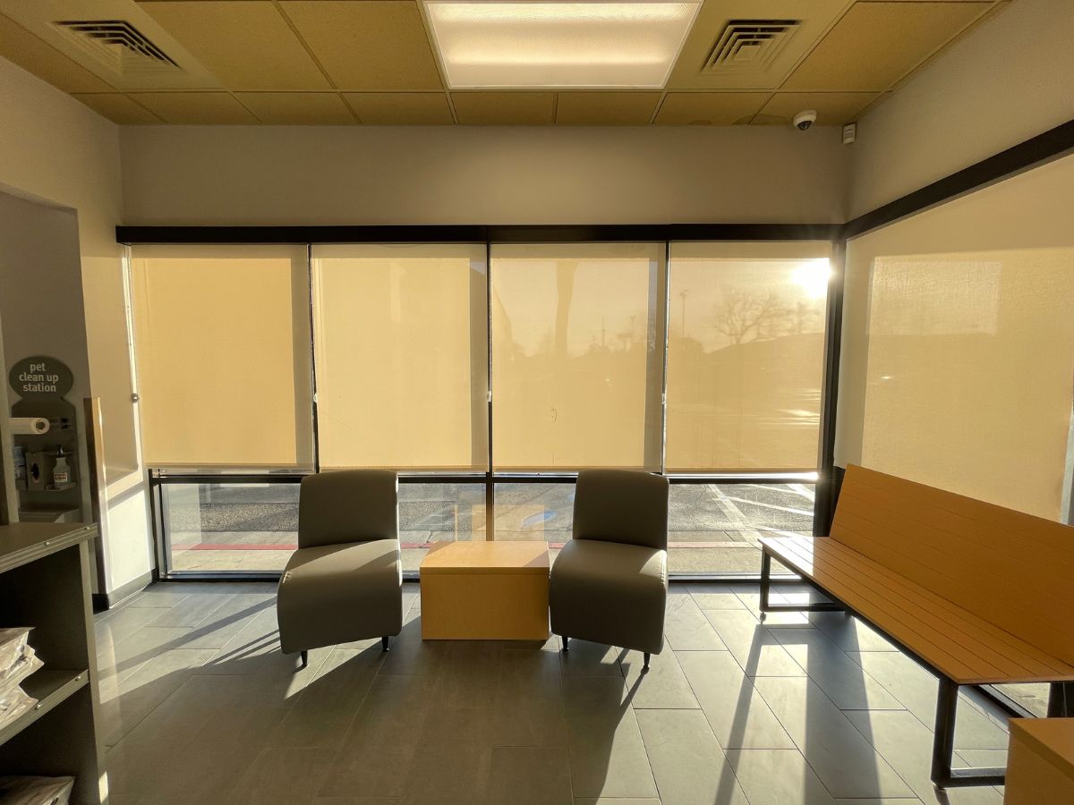 The Banfield Fullerton Town Center hospital waiting area