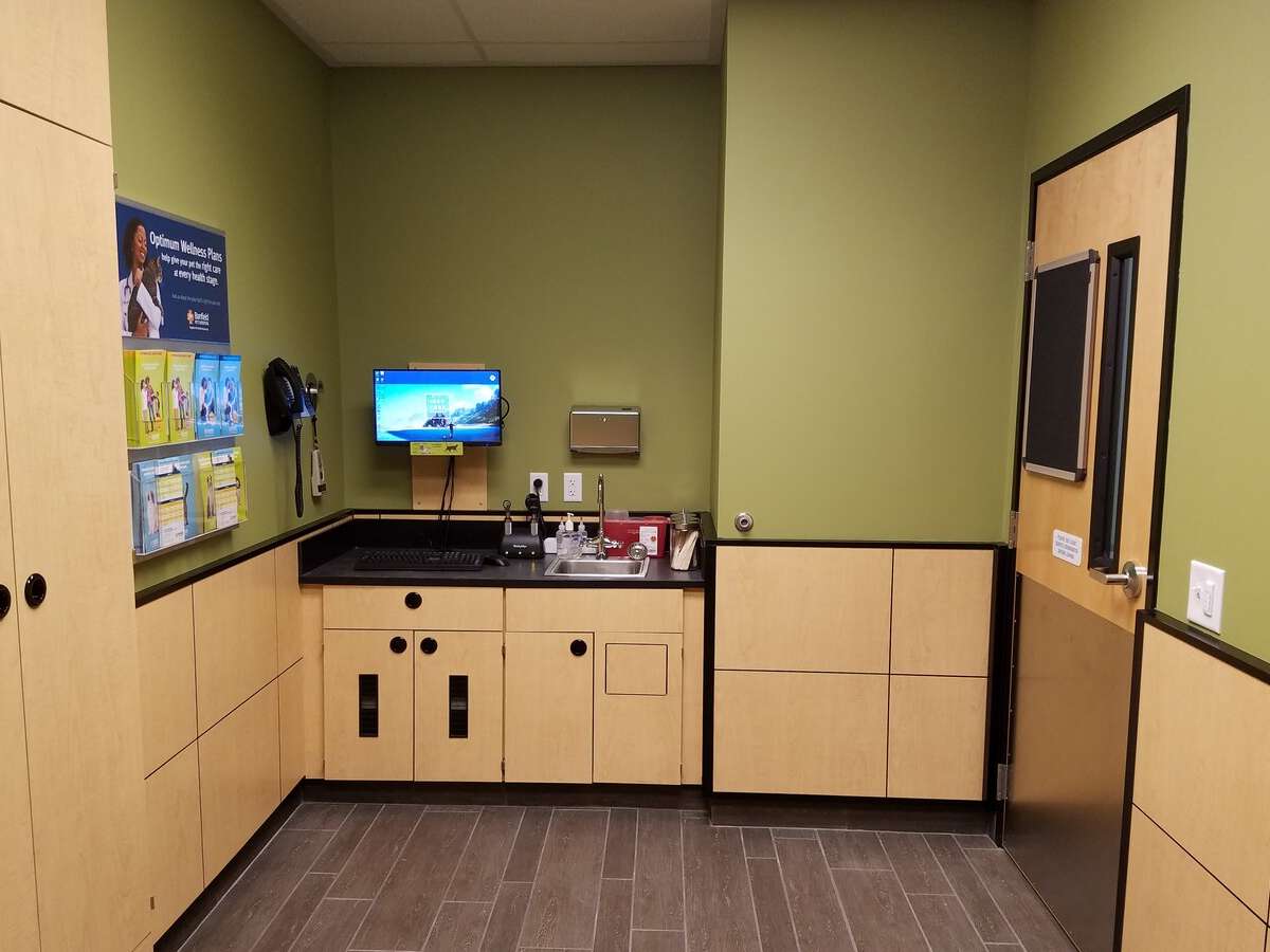 A view of the James Island Banfield hospital