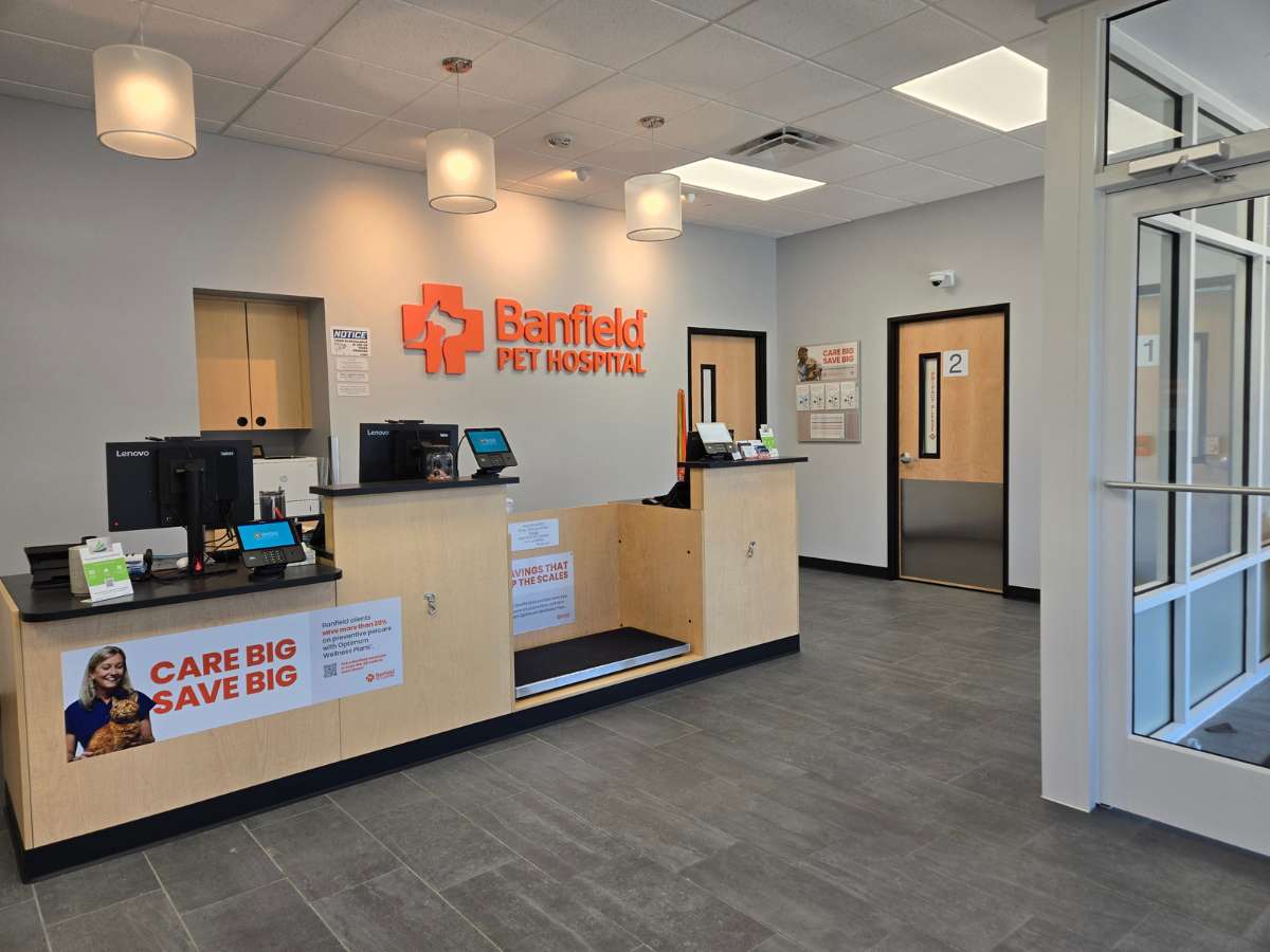 The front desk of Banfield Pet Hospital - Hoover Galleria