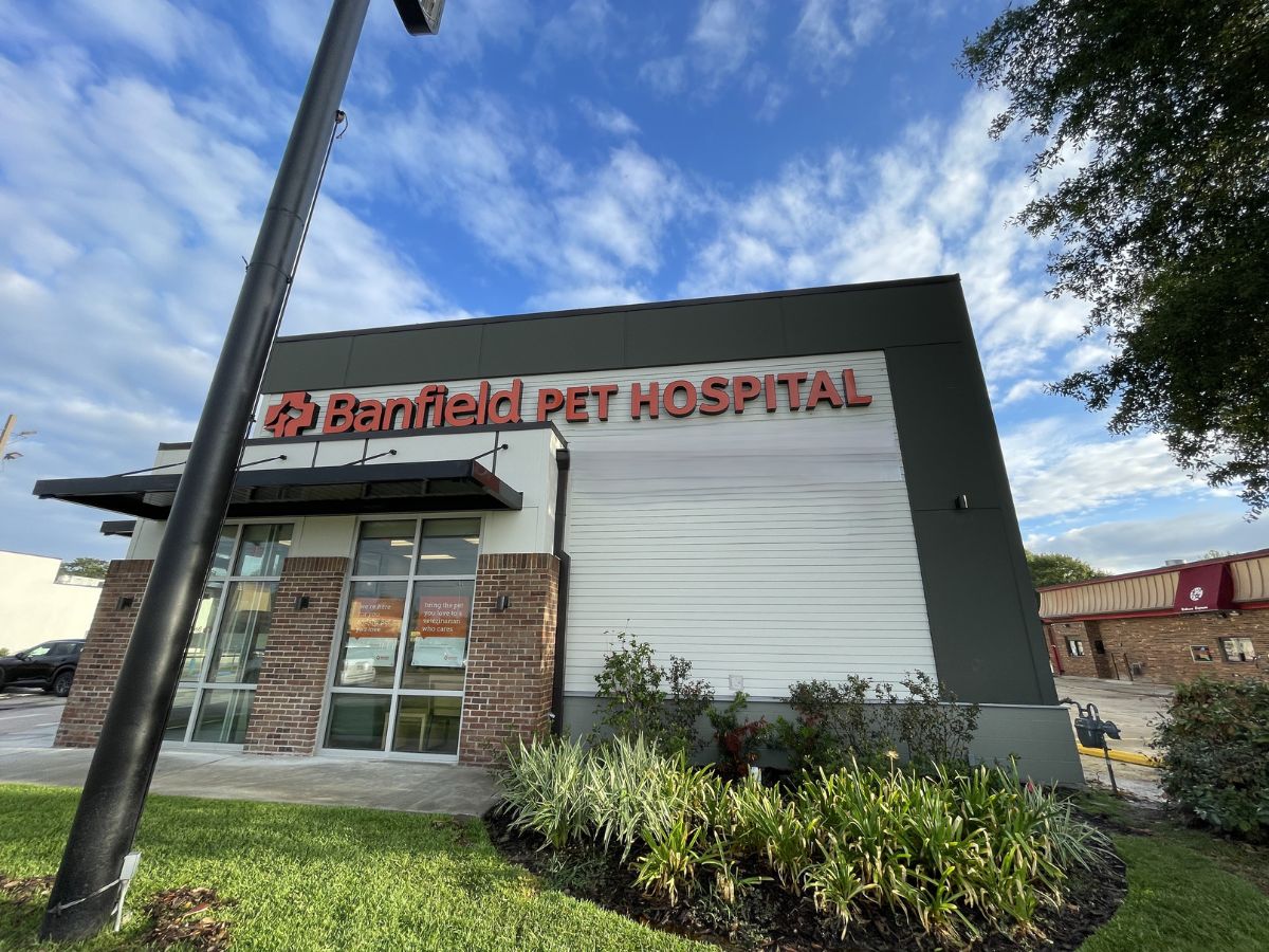 The Banfield - Slidell Gause hospital front exterior and entrance