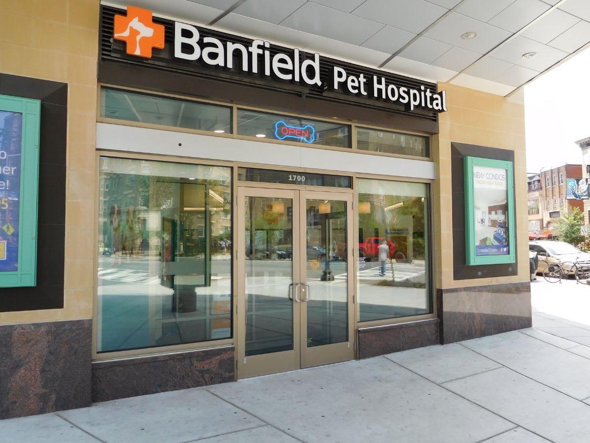 The Adams Morgan Banfield front entrance