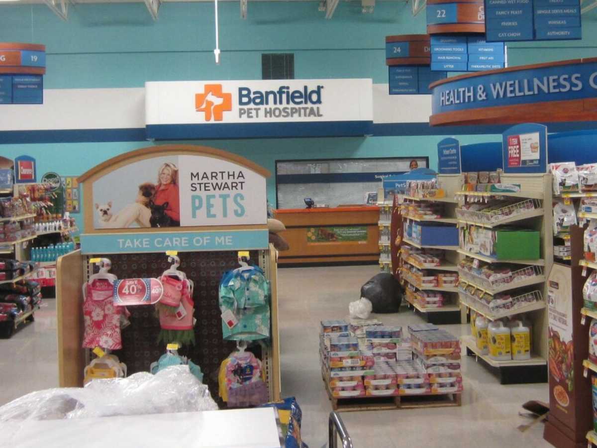 The PetSmart shelves by the Banfield - West Valley hospital