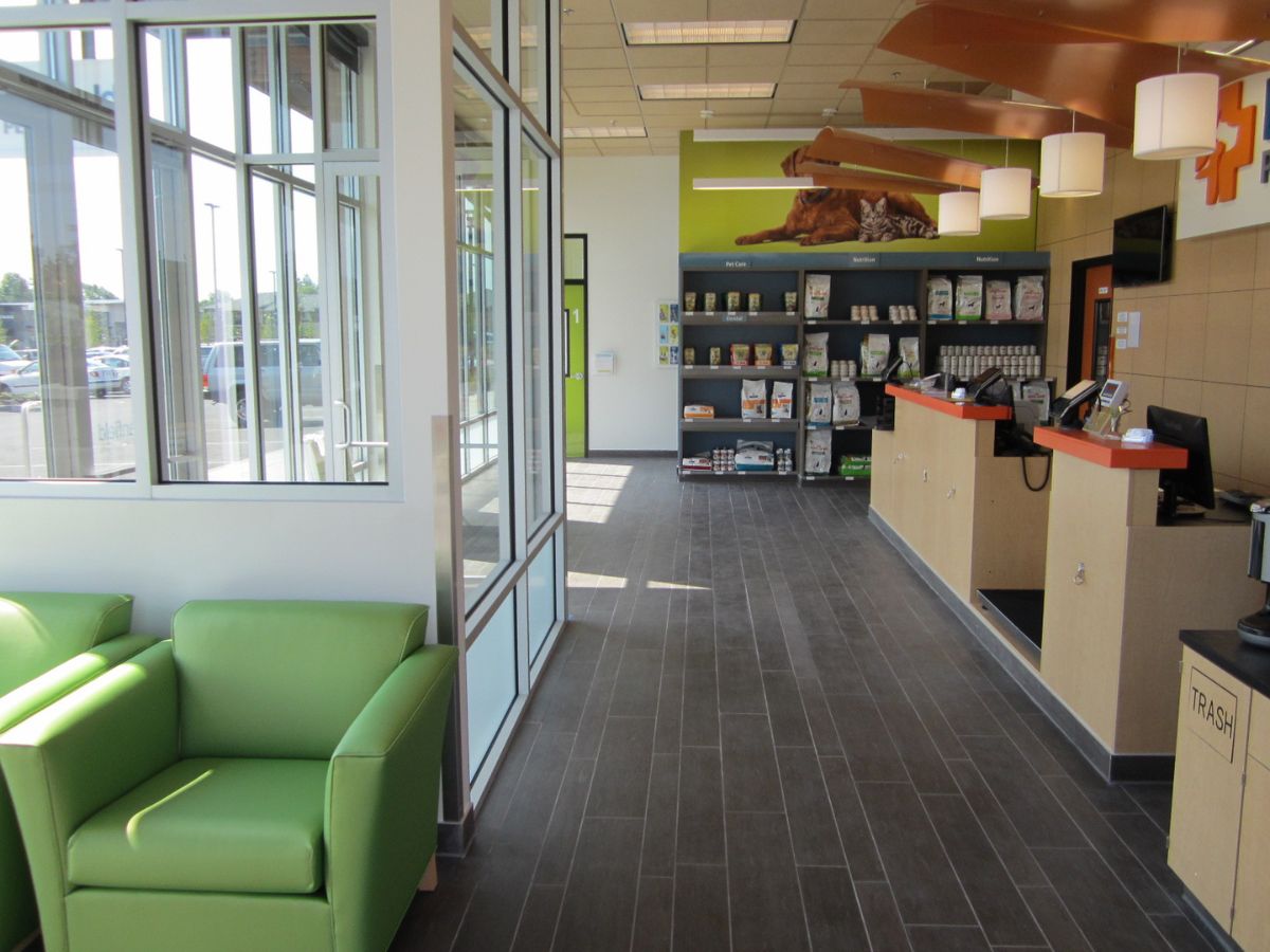 The check-in and supply shelves of the Cedar Mill Banfield hospital