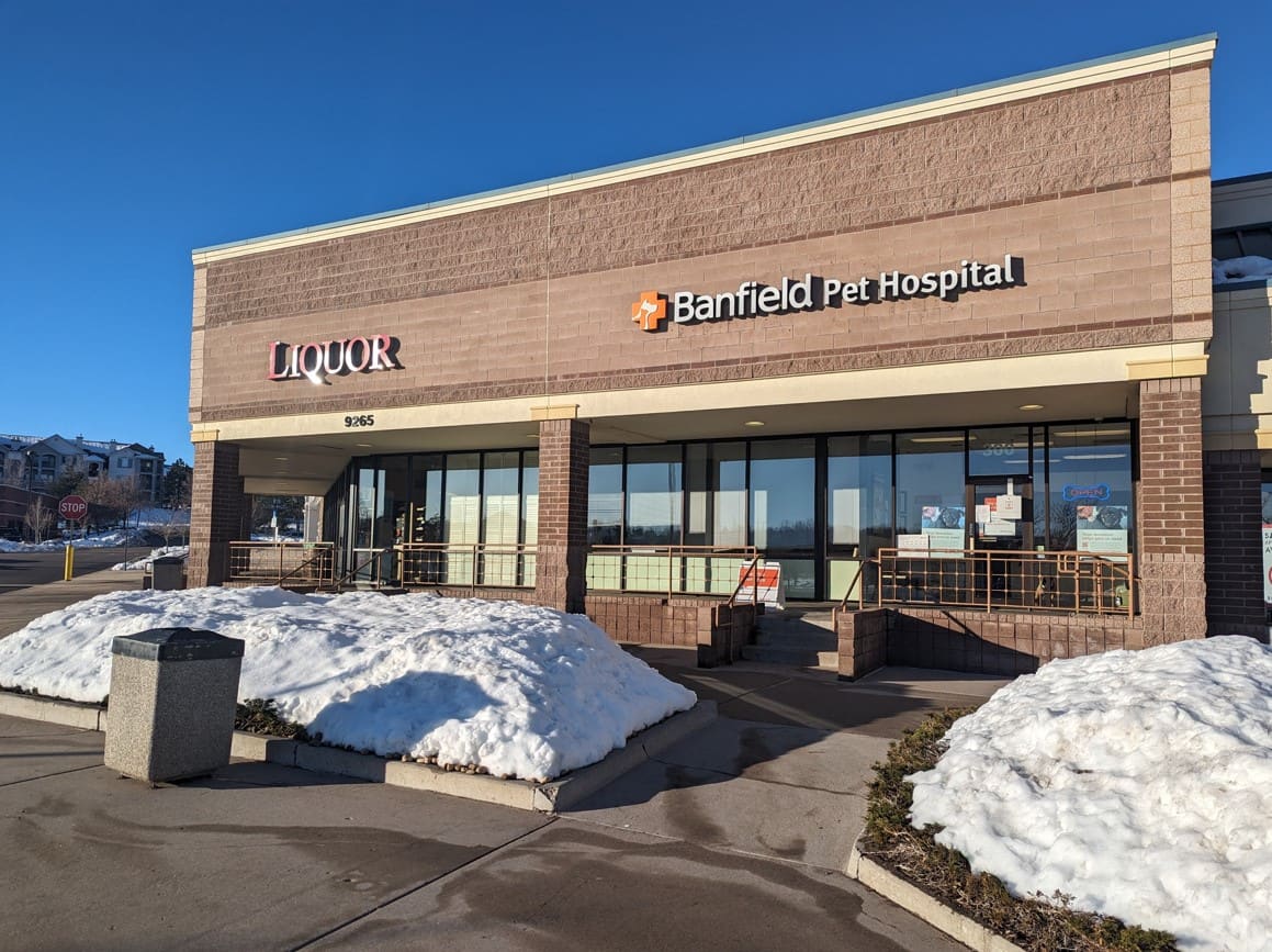 Highlands Ranch hospital exterior shot