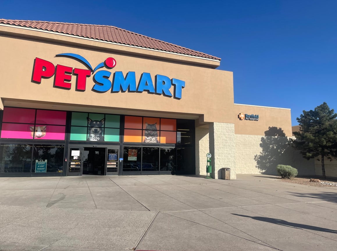 Albuquerque PetSmart exterior door